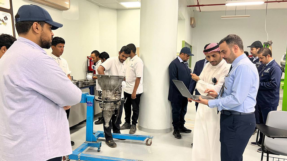 زيارة مشرف الكليات